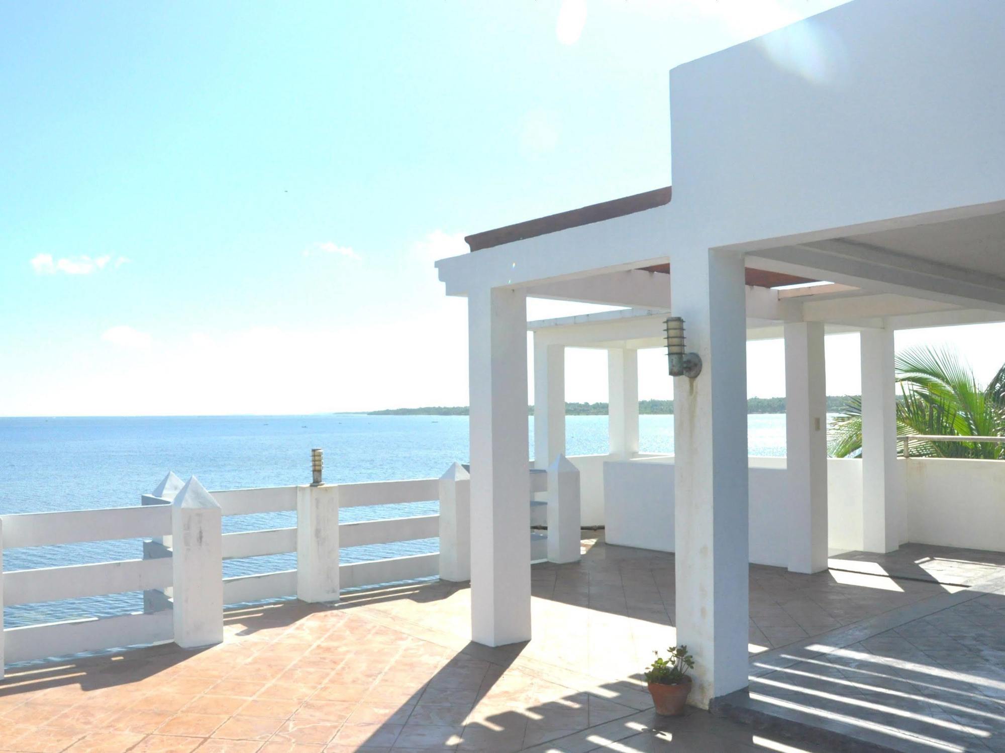 Casa Almarenzo Bed & Breakfast Bolinao Exterior foto