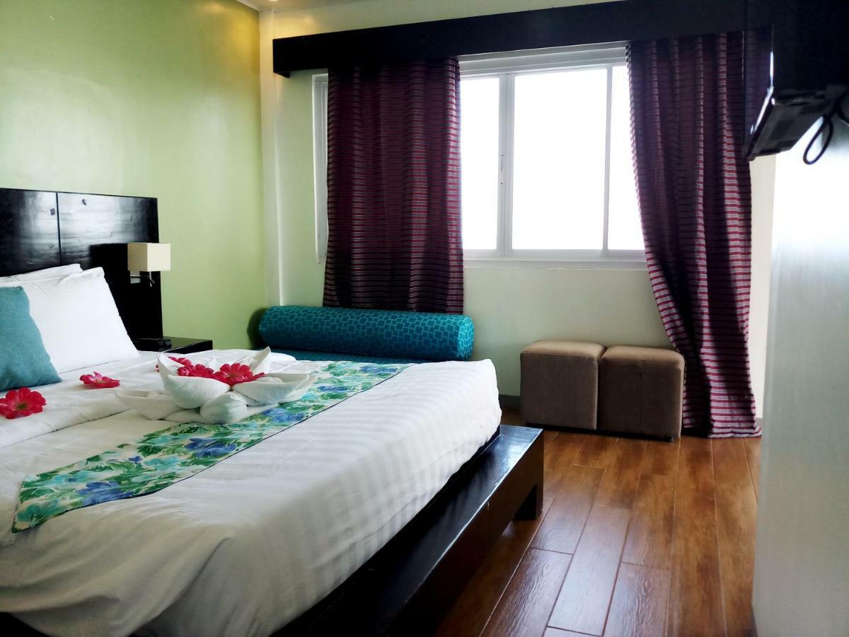 Casa Almarenzo Bed & Breakfast Bolinao Exterior foto