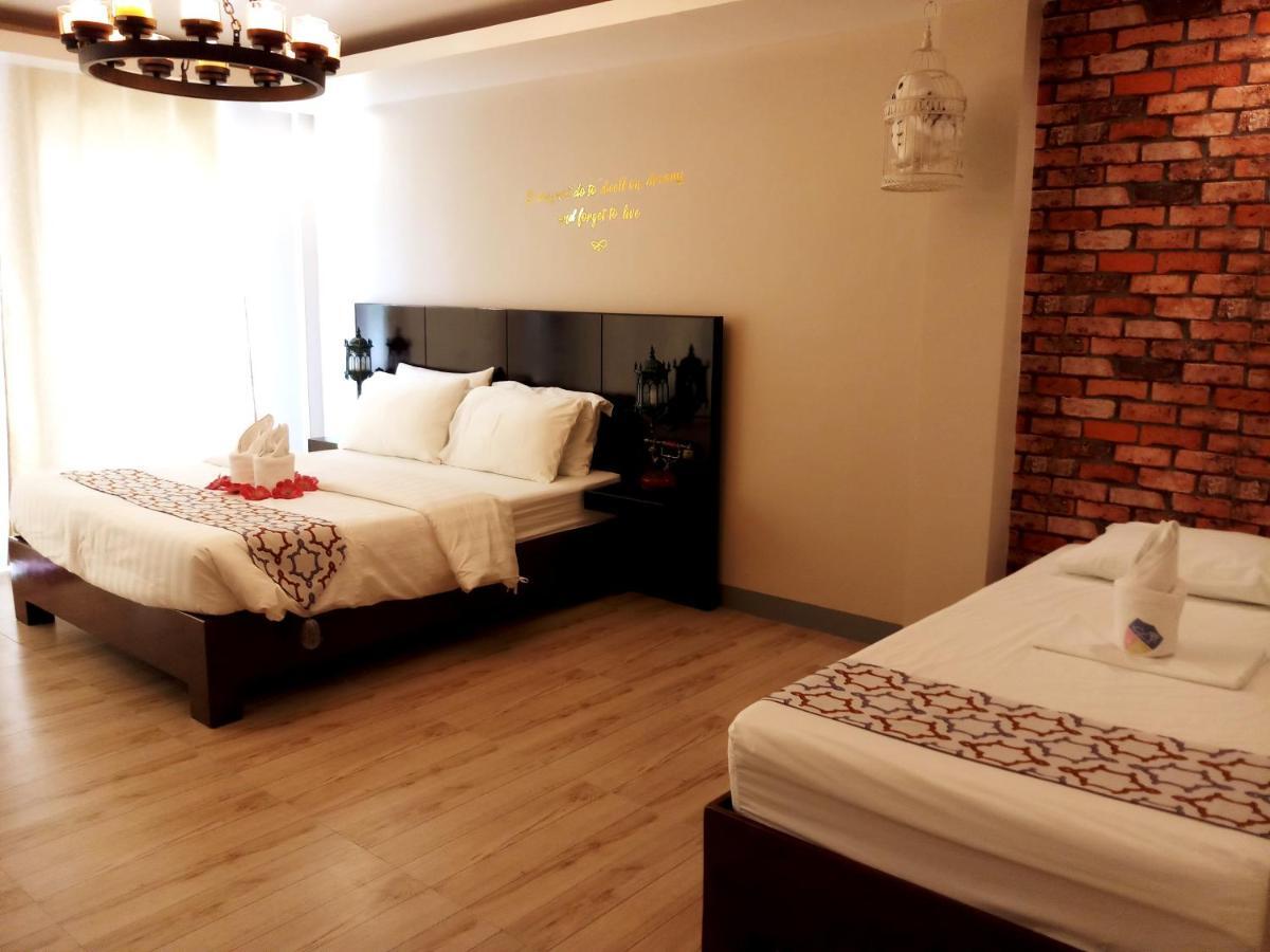Casa Almarenzo Bed & Breakfast Bolinao Exterior foto
